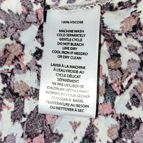 BeachLunchLounge Size S Red White Floral Print Button Down Shirt NWT ECO B38#4 - Picture 8 of 14